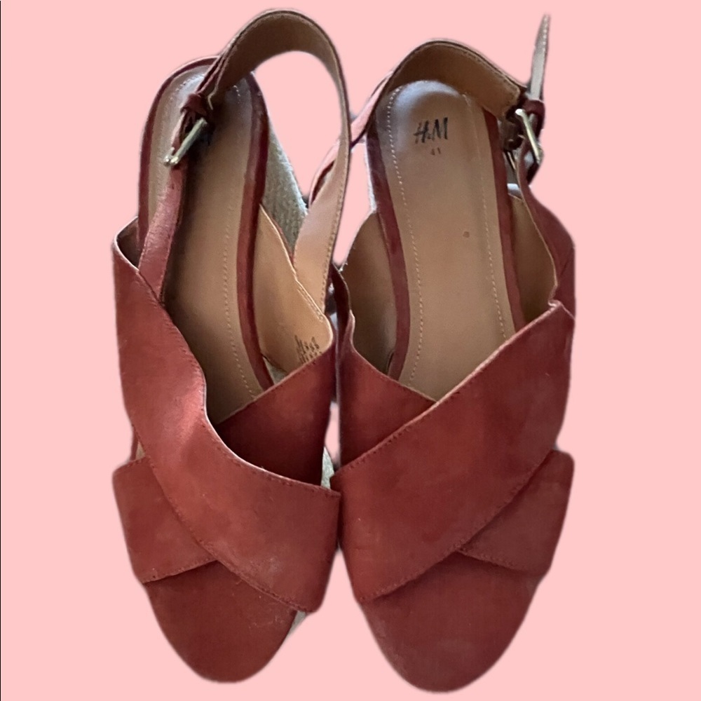 H&M Brown Suede Crossover Straps Wedge Sandals Size 9.5 NWOT